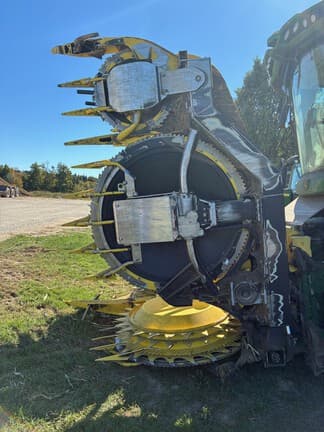 Main image John Deere 770