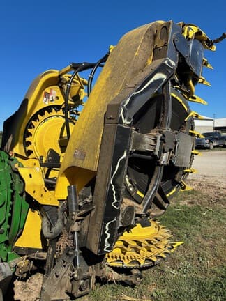 Image of John Deere 770 equipment image 2