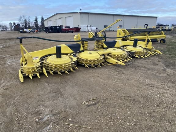 Image of John Deere 770 equipment image 3