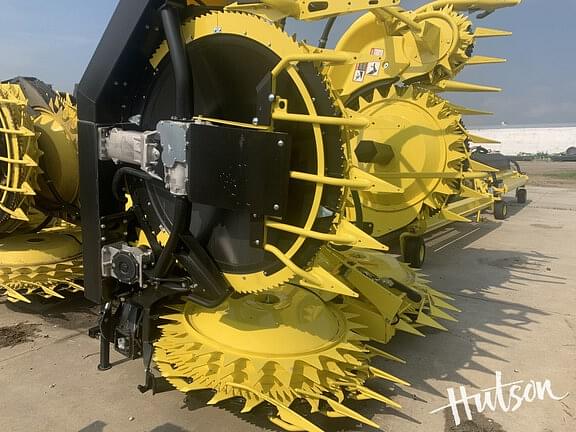 Image of John Deere 770 Primary image