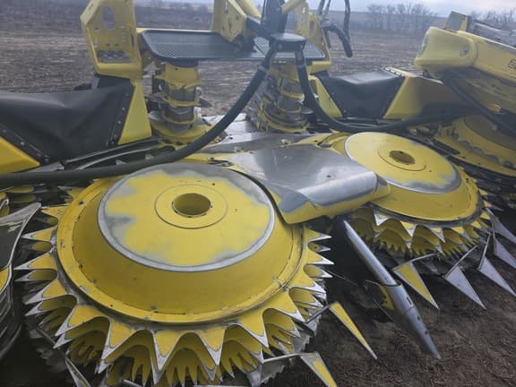 Image of John Deere 772 equipment image 2