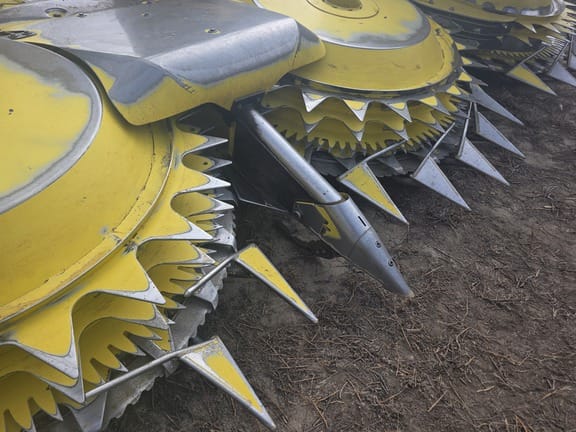 2024 John Deere 772 Equipment Image0