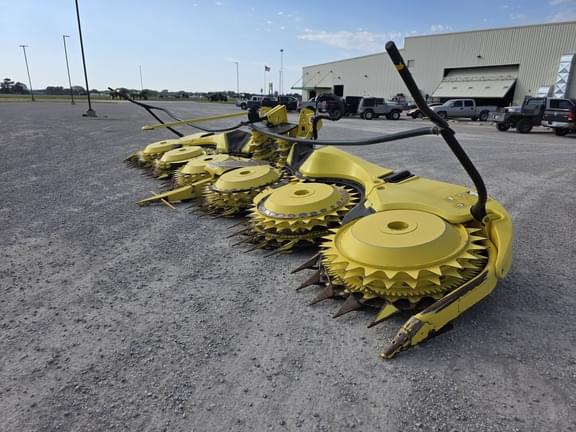 Image of John Deere 772 Primary image