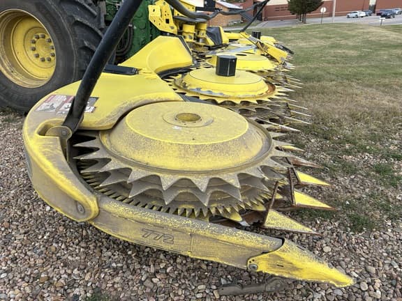 Image of John Deere 772 equipment image 4