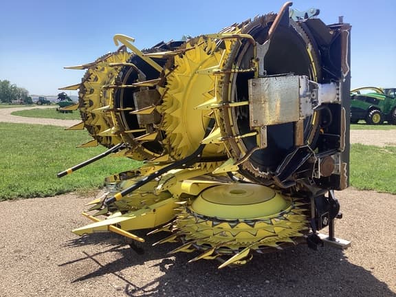 Image of John Deere 772 equipment image 2