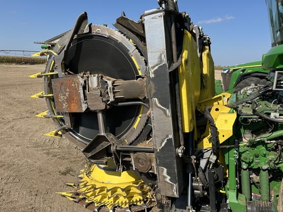 Image of John Deere 772 equipment image 1