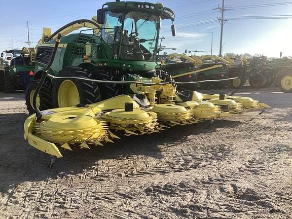 Image of John Deere 772 equipment image 2