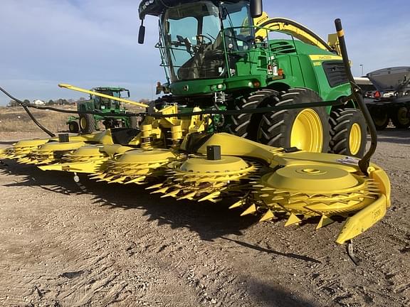 Image of John Deere 772 Primary image