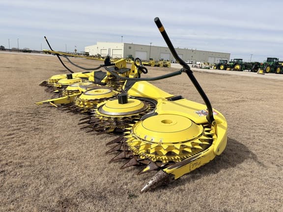 Image of John Deere 772 equipment image 1