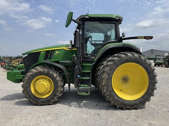 Image of John Deere 7R 210 Primary image