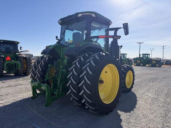 Image of John Deere 7R 210 equipment image 4