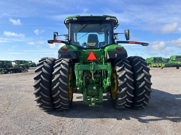 Image of John Deere 7R 210 equipment image 3