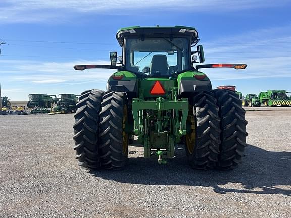 Image of John Deere 7R 210 equipment image 3