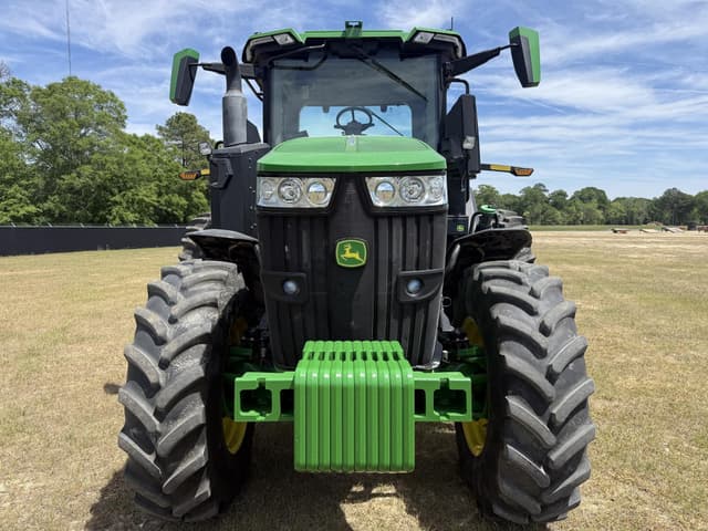 Image of John Deere 7R 210 equipment image 4