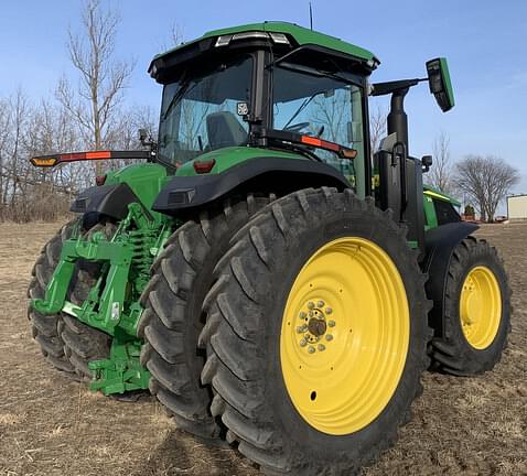 Image of John Deere 7R 230 equipment image 2