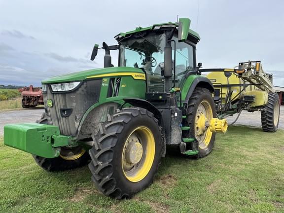 Image of John Deere 7R 230 equipment image 1