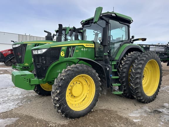 Image of John Deere 7R 230 equipment image 3