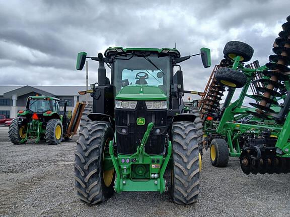 Image of John Deere 7R 230 equipment image 4