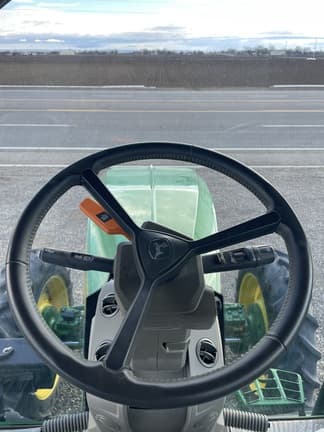 Image of John Deere 7R 250 equipment image 4