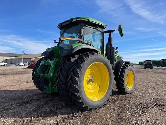 Image of John Deere 7R 250 equipment image 4