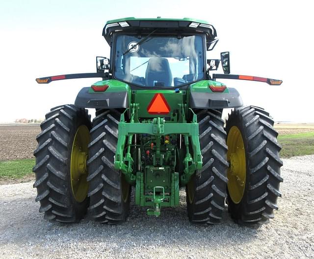 Image of John Deere 7R 250 equipment image 3