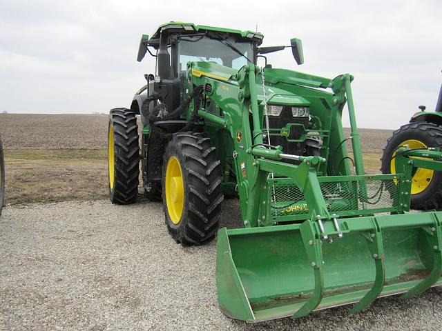 Image of John Deere 7R 250 equipment image 2