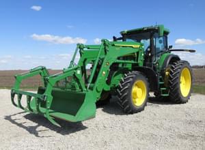 2024 John Deere 7R 250 Image