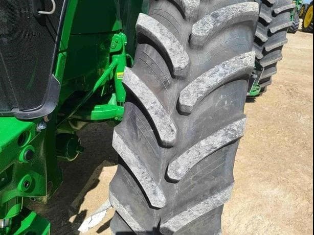 Image of John Deere 7R 270 equipment image 1