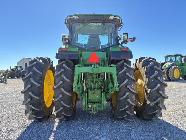 Image of John Deere 7R 270 equipment image 3