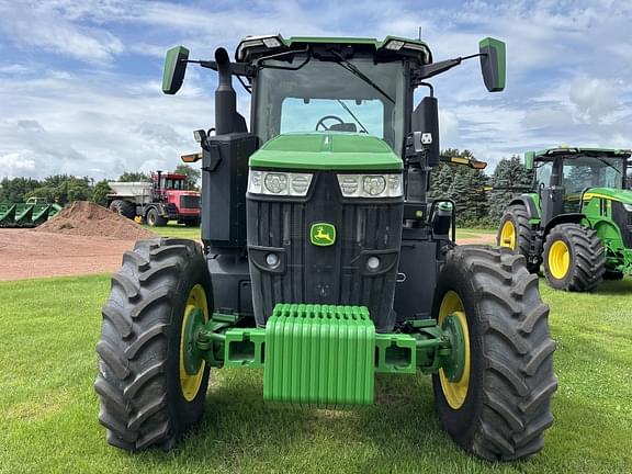 Image of John Deere 7R 310 equipment image 2