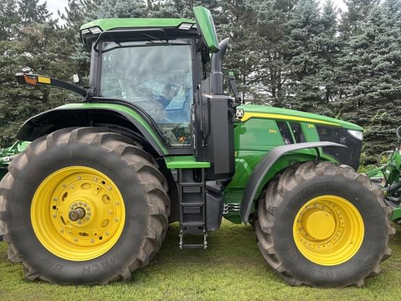 Image of John Deere 7R 310 equipment image 4