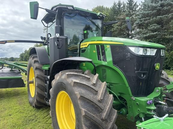 Image of John Deere 7R 310 equipment image 3