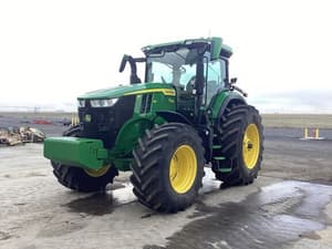 2024 John Deere 7R 310 Image