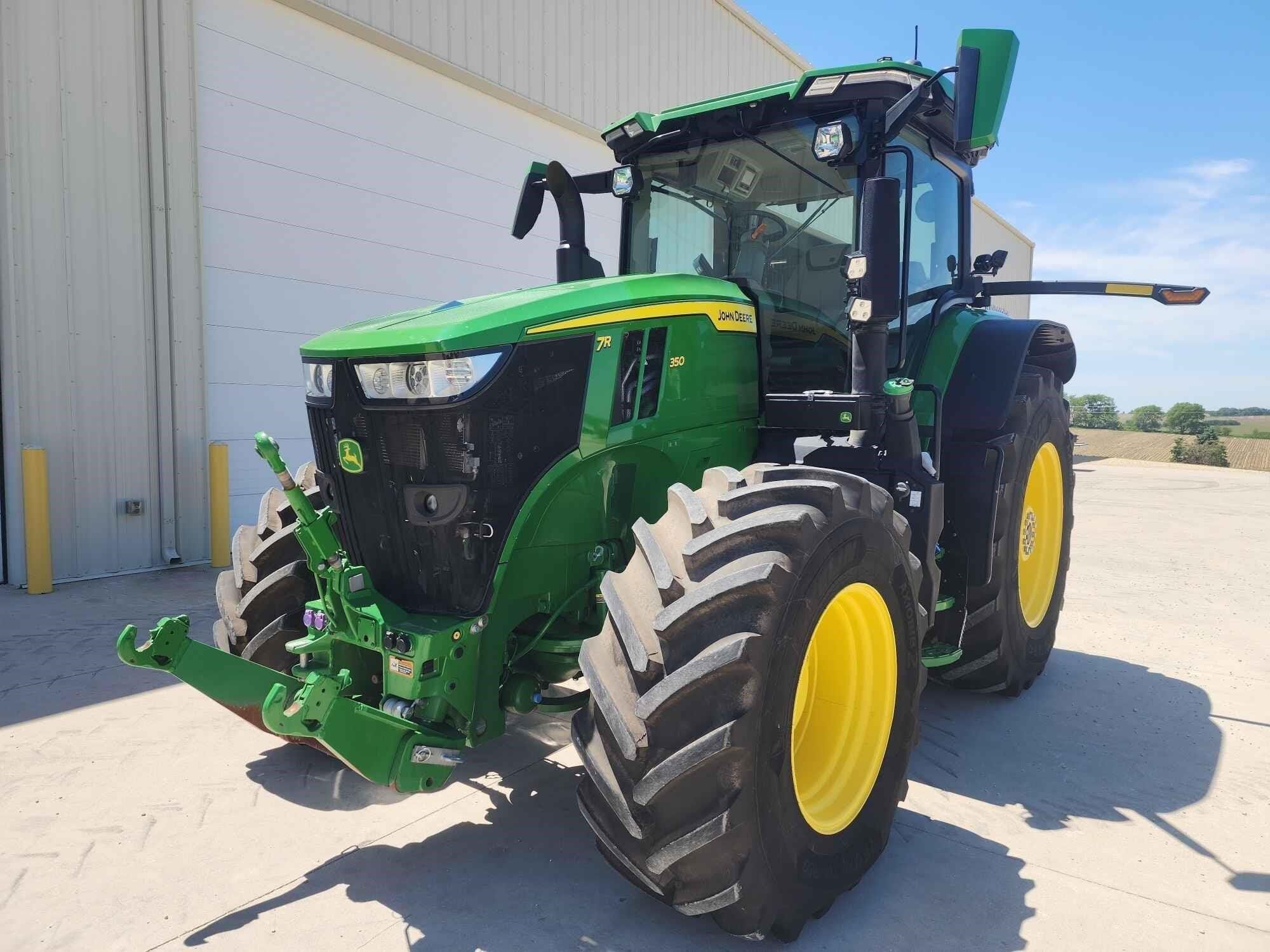 2024 John Deere 7R 350 Equipment Image0