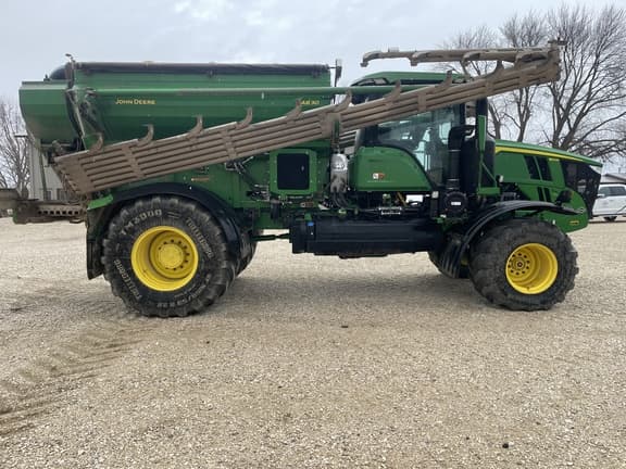 Image of John Deere 800R equipment image 4