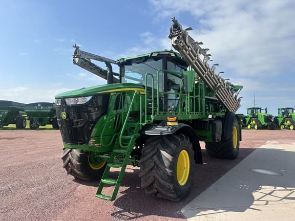 Image of John Deere 800R equipment image 3