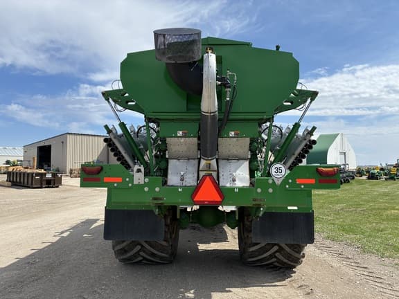 Image of John Deere 800R equipment image 4