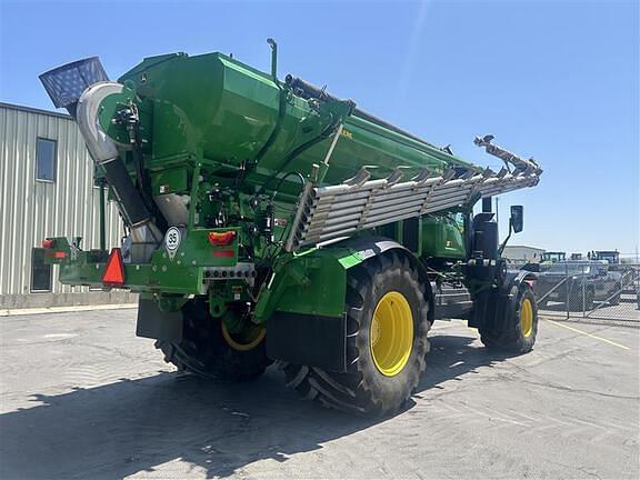 Image of John Deere 800R equipment image 4