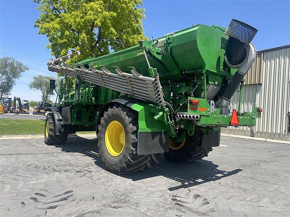 Image of John Deere 800R equipment image 2