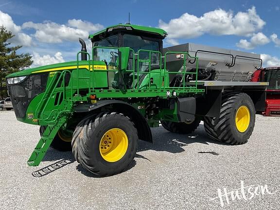 Image of John Deere 800R equipment image 1