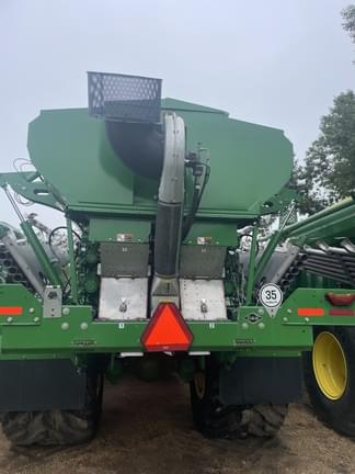Image of John Deere 800R equipment image 2