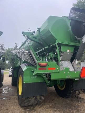 Image of John Deere 800R equipment image 4