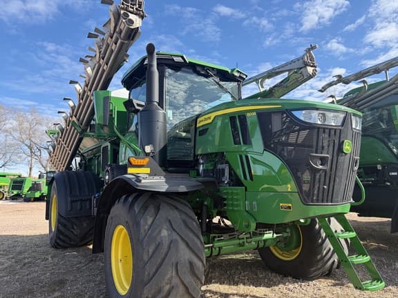 Image of John Deere 800R equipment image 1