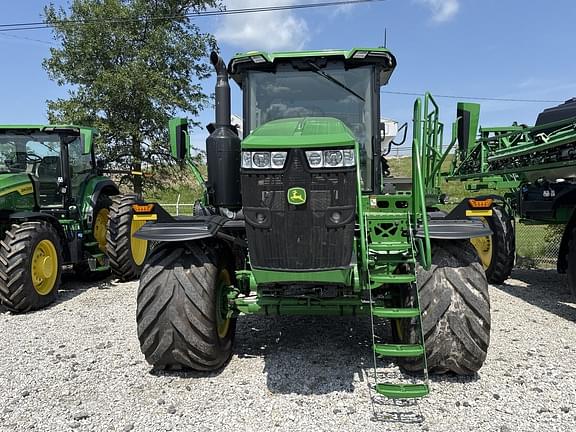 Image of John Deere 800R equipment image 4