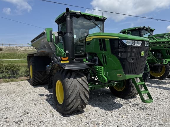 Image of John Deere 800R Primary image