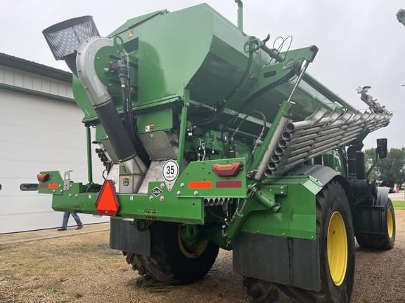 Image of John Deere 800R equipment image 3