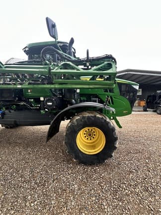 Image of John Deere 800R equipment image 4
