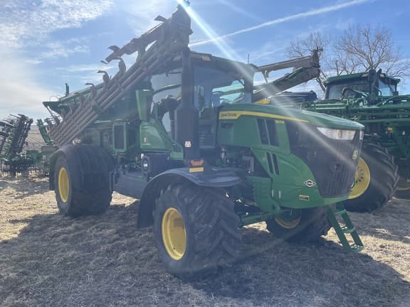 Image of John Deere 800R equipment image 2