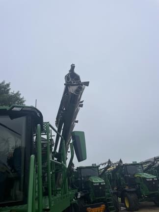 Image of John Deere 800R equipment image 2