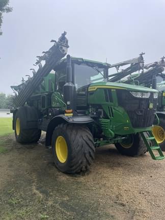 Image of John Deere 800R equipment image 1